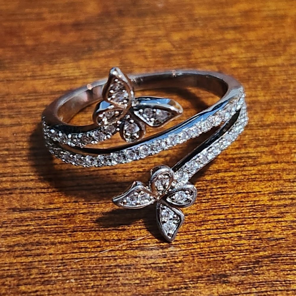 Butterfly wrap around ring